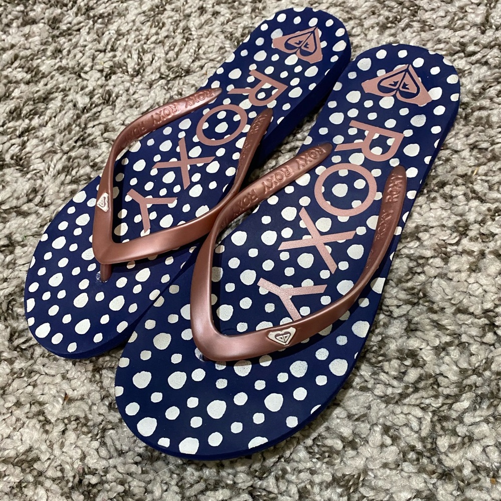 Roxy flip flops